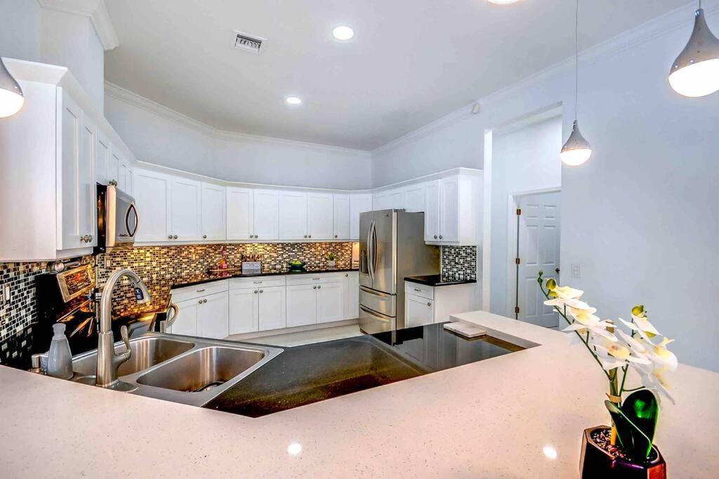 Miami 5Br Villa W Heated Pool, Games & Bbq L01 Катлер-Бей Екстер'єр фото