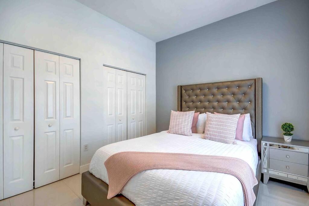 Miami 5Br Villa W Heated Pool, Games & Bbq L01 Катлер-Бей Екстер'єр фото